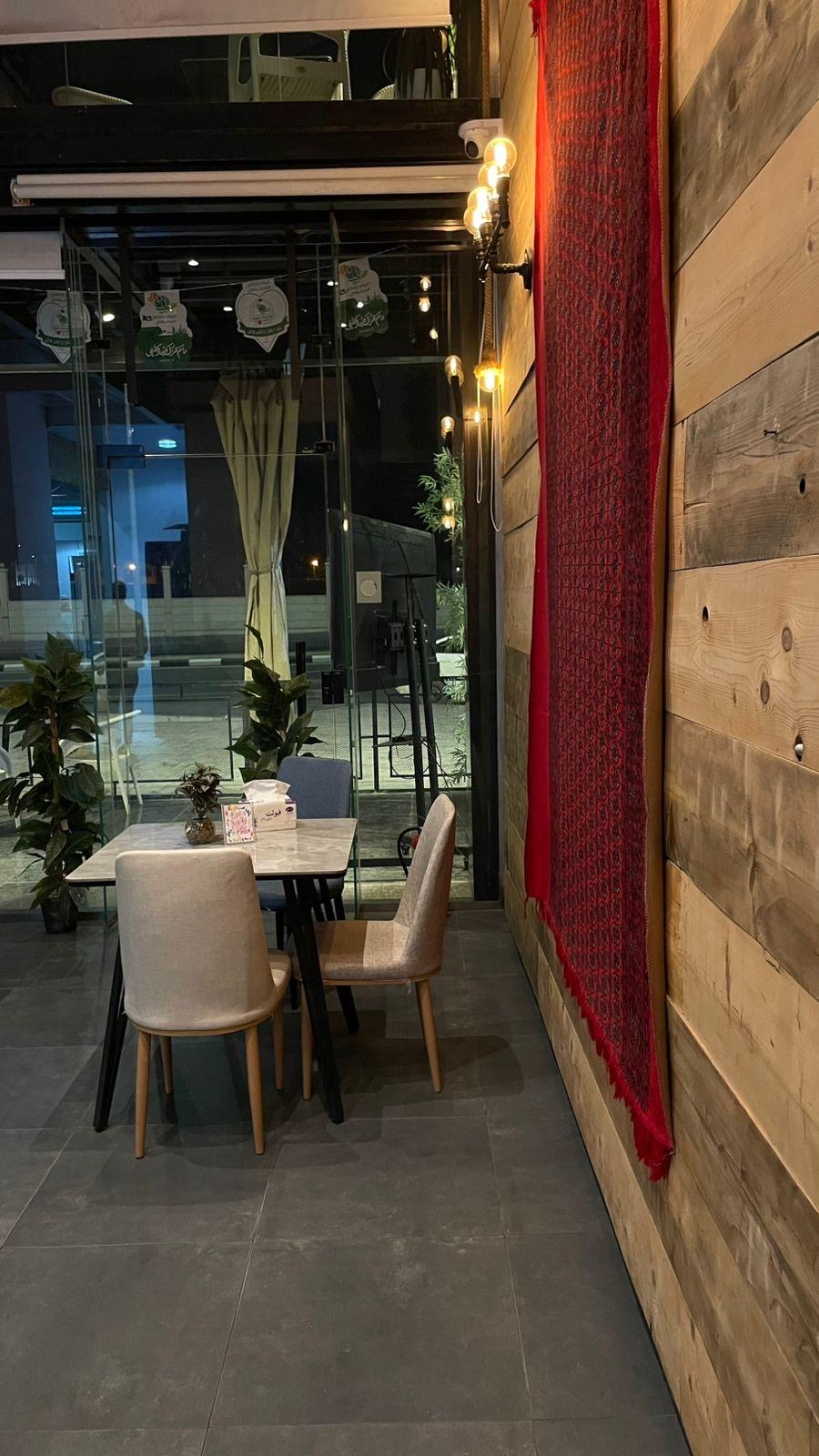 مطعم للتقبيل بكاامل معداته والعماله