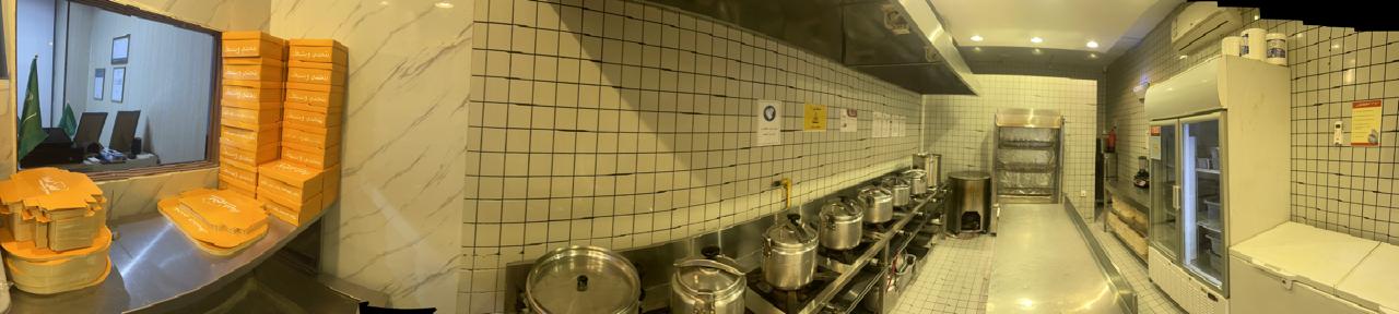 عرض استثماري مميز – مطعم جاهز للتقبيل في حي الازدهار – شارع تبوك، مخرج 9،